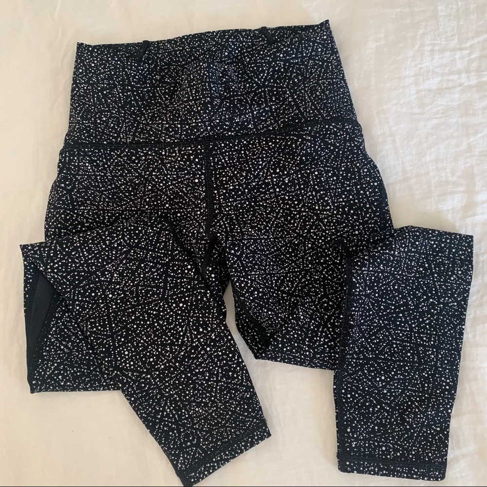 Lululemon leggings size 6